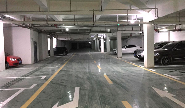 地下車(chē)庫(kù)清潔